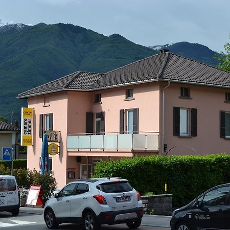 Osteria Centrale Cadenazzo ภายนอก รูปภาพ