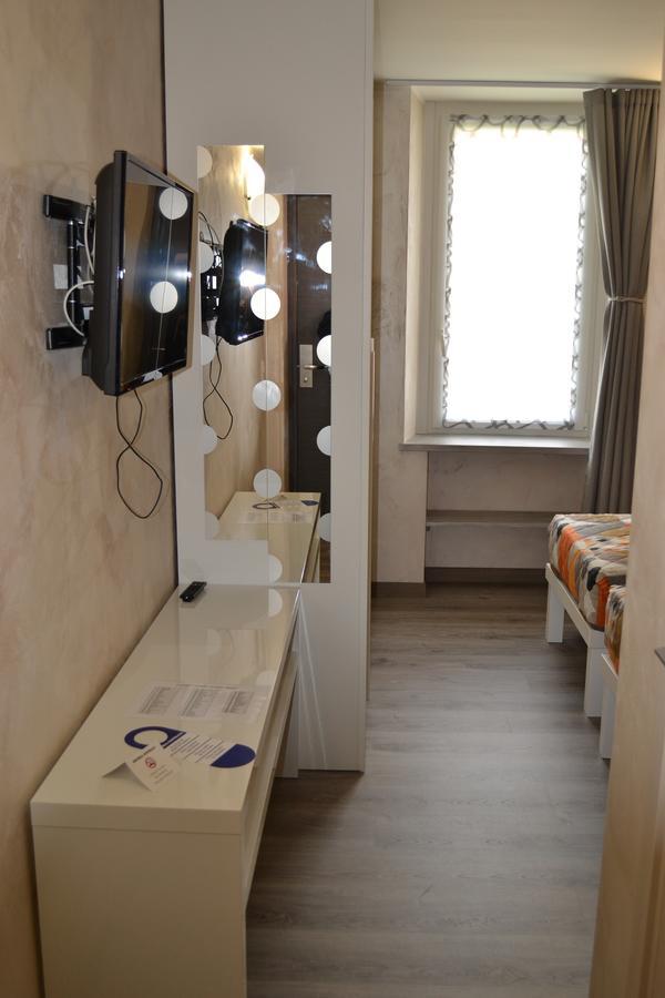 Osteria Centrale Cadenazzo ภายนอก รูปภาพ
